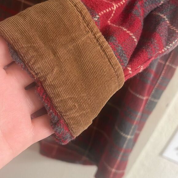 ✨Field & Stream Flannel Shirt Shacket Sz LTall Red Corduroy Flip Cuff✨ - Picture 5 of 6